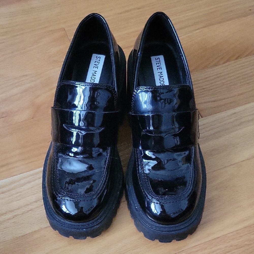 Steve Madden Black Patent Leather Loafers